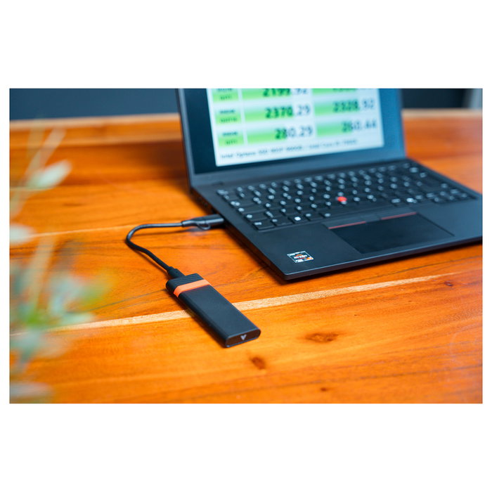 Verbatim M.2 NVMe SSD Enclosure Kit USB 3.2 Gen 2 Store n Go Negro y Rojo 32261