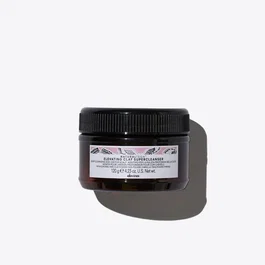Davines NaturalTech Elevating Clay Exfoliante para el cuero cabelludo