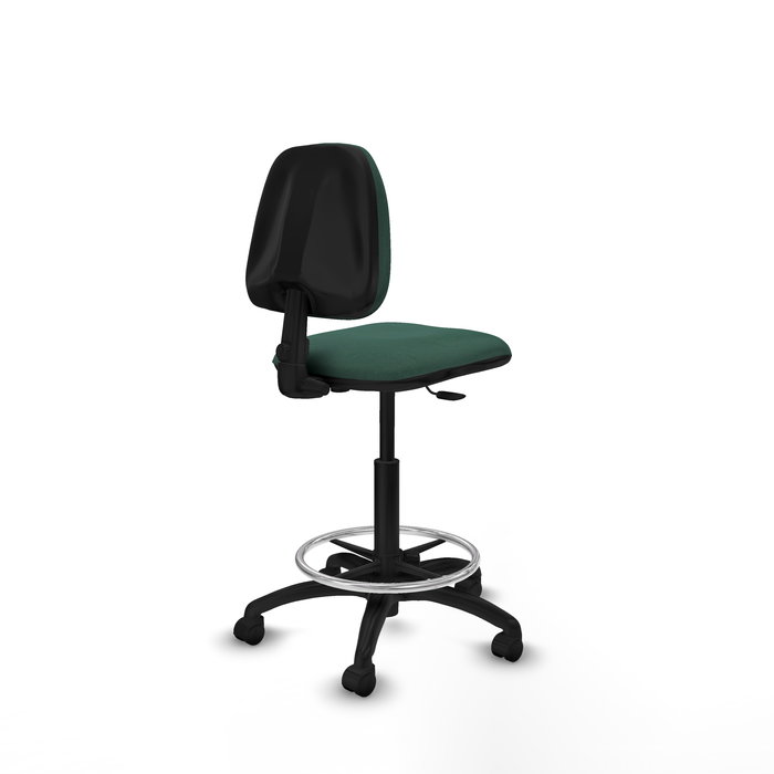Taburete Isso con mecanismo Contacto permanente básico tapizada con Tela color Verde botella. Equipado con Base poliamida negra, Sin brazos y Ruedas de nailon 50 mm