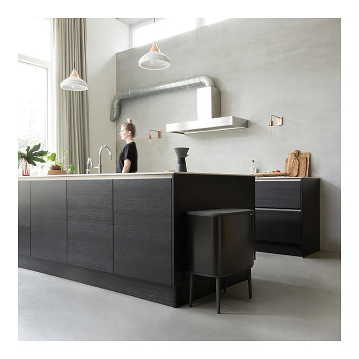 Brabantia Bo Touch Bin 36 L, negro