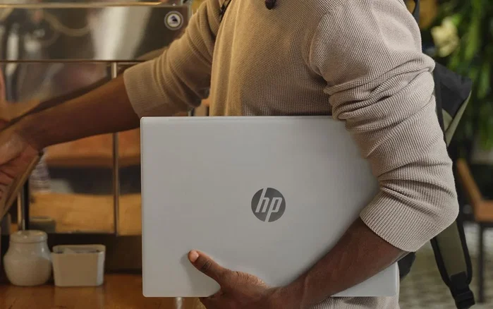 HP OmniBook 5 AI 16-ag1217nw - Portátil 16" 2K OLED, Ryzen AI 7 350, 16GB RAM, 512GB SSD, Windows 11 Home, Plata Glacial