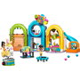 LEGO Friends 42686 Parque de Juegos Cubierto Set de Construcción con 668 Piezas y Minipersonajes para Niños a Partir de 7 Años