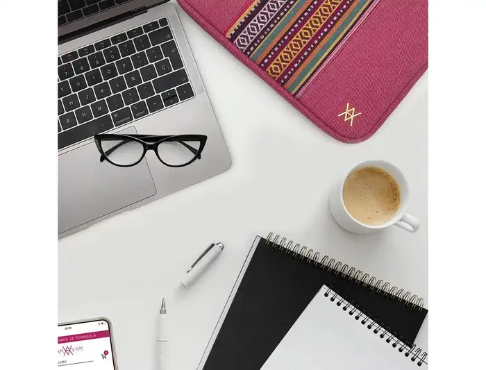 Wondee Funda para portátil 14" de Cereza para Protección Diaria y Viajes