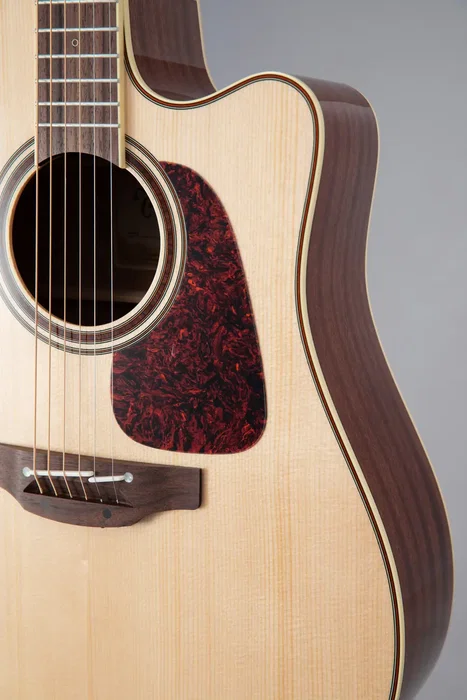 Takamine P4DC Guitarra electroacústica Dreadnought con cutaway