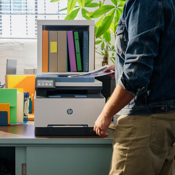 HP Impresora Multifunción Láser Color LaserJet Pro 3302sdw Impresión, Escaneo y Copia Profesional