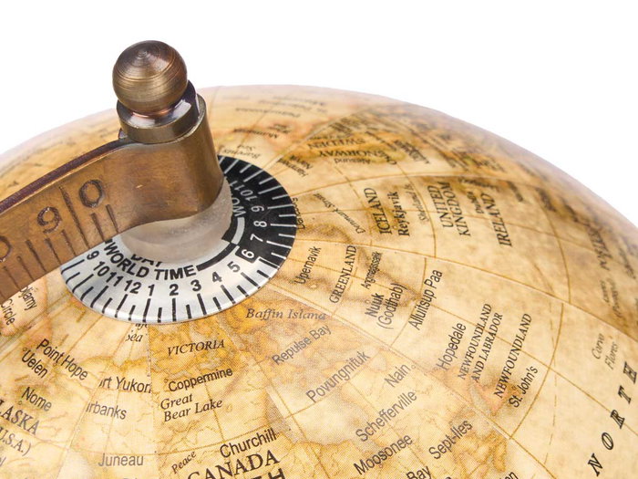 Giftdecor Globo Terráqueo 20 cm con Base de Madera - Modelo Mate, Multicolor, Surtido Aleatorio (Set de 6)