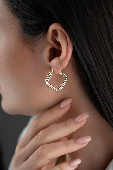 Heliophilia Silver Pendientes NRZ1000143 Plata de Ley con Oro y Rodio 2.5x2.6 cm Elegancia y Sofisticación para Cualquier Atuendo