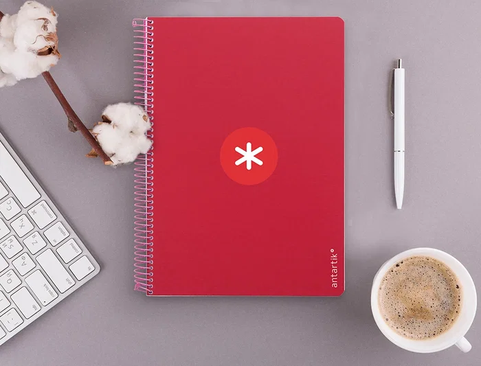 Antartik Cuaderno Espiral A4 Tapa Dura 80 Hojas 100gr Cuadro 5mm Color Frambuesa
