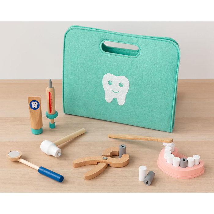 PlanToys Set de Dentista de Madera con Maletín y Utensilios Educativos con Caries