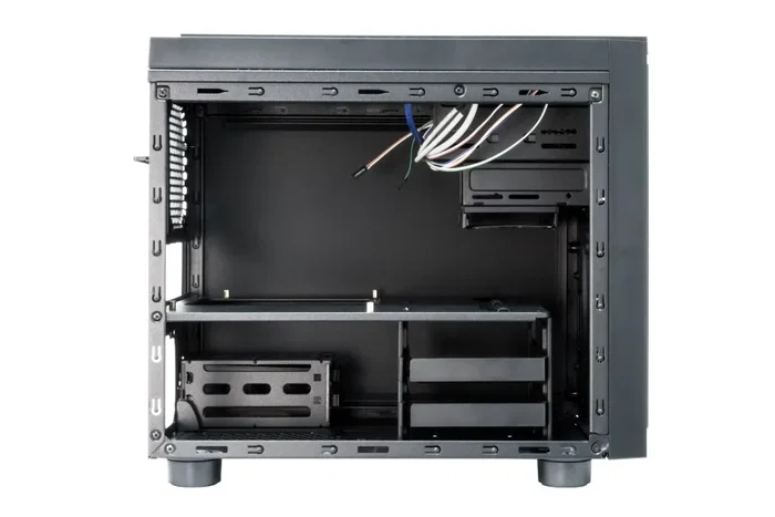 Chieftec CI-01B-OP Gabinete mATX con Bahía Externa 5,25" y 3,5", Interna 2x 3,5" y 3x 2,5", USB 3.0