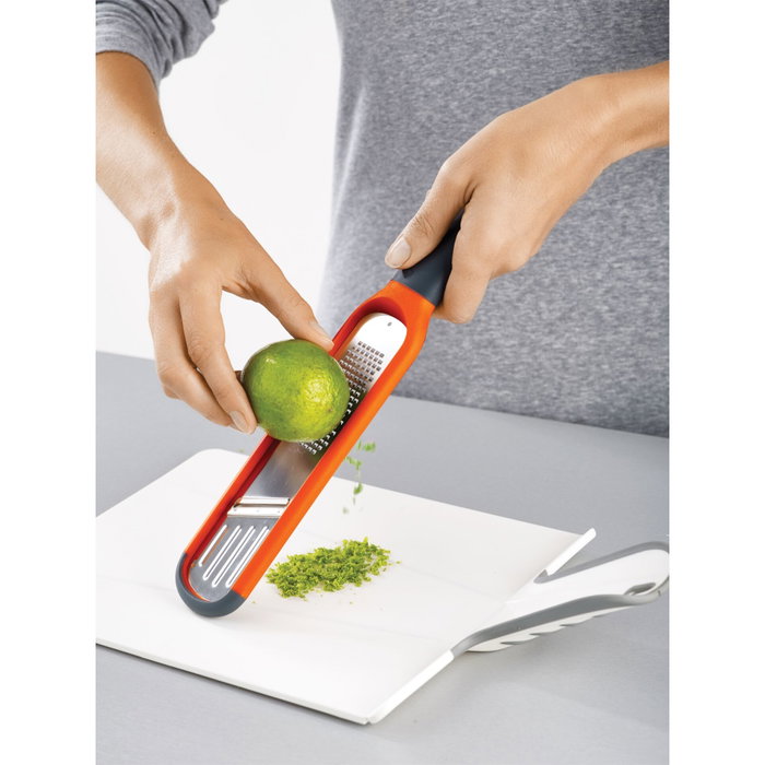 Joseph Joseph Handi-Grate Naranja Rallador y Rebanador Mini 2 en 1
