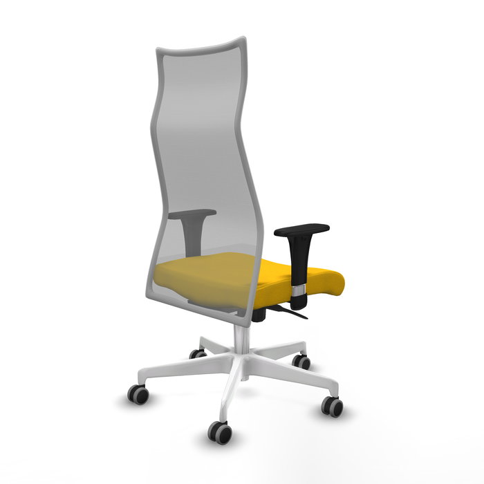 Sillón Albacete con mecanismo Sincro tapizada con Tela color Amarillo y malla color Gris. Equipado con Base poliamida blanca, Brazos 1D y Ruedas 65 mm parqué