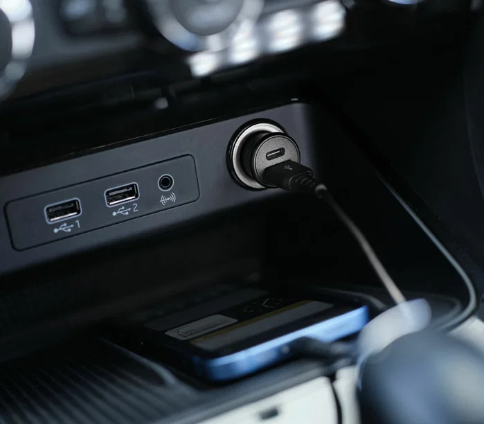 Trust Maxo Cargador de Coche 38 W USB-C y USB-A