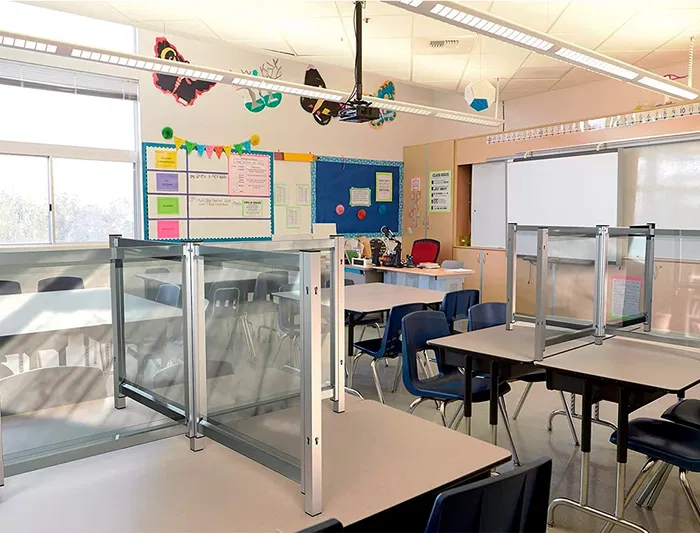 Nobo Soporte Conector para Pantalla Separadora Modular Nobo Premium Plus, Estabilidad Adicional para Escritorio Nobo Soporte Conector para Pantalla Separadora Modular Nobo Premium Plus, Estabilidad Adicional para Escritorio