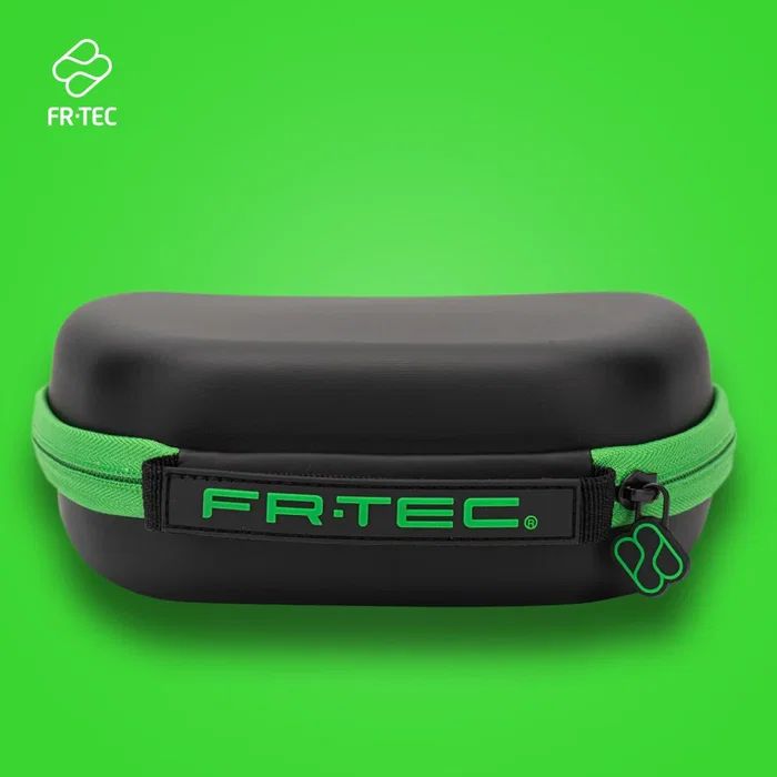 FR-TEC FT3003 Blade Gaming - Estuche de transporte para mandos de PS5, Xbox Series X, PS4, Stadia y más, con memoria adaptativa, ligero y resistente