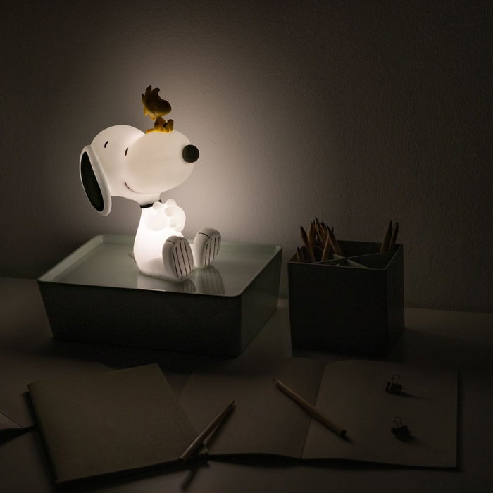 Peanuts Lámpara con USB-C Snoopy Peanuts Lámpara con USB-C Snoopy