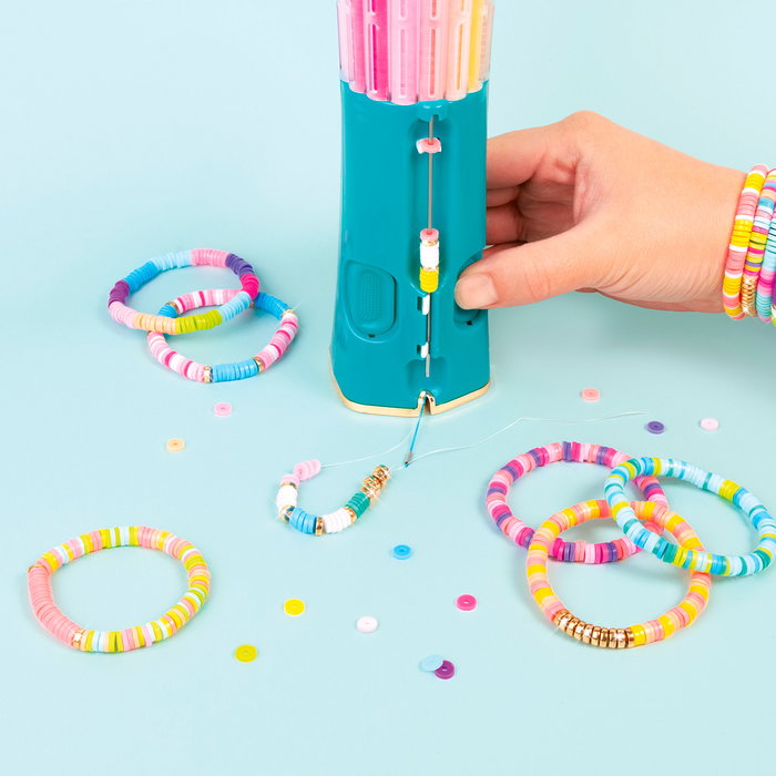 World Brands MR89088 Fábrica de Pulseras para Niños +8 Años Español - Kit Creativo con Base, Carrusel de Cuentas y Varilla de Enhebrado