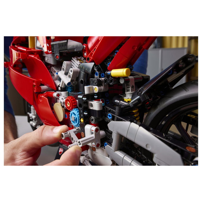 LEGO 42202 Technic Ducati Panigale V4 S Moto de Construcción para Adultos - 1604 Piezas - Modelo Réplica de Motorrad LEGO 42202 Technic Ducati Panigale V4 S Moto de Construcción para Adultos - 1604 Piezas - Modelo Réplica de Motorrad