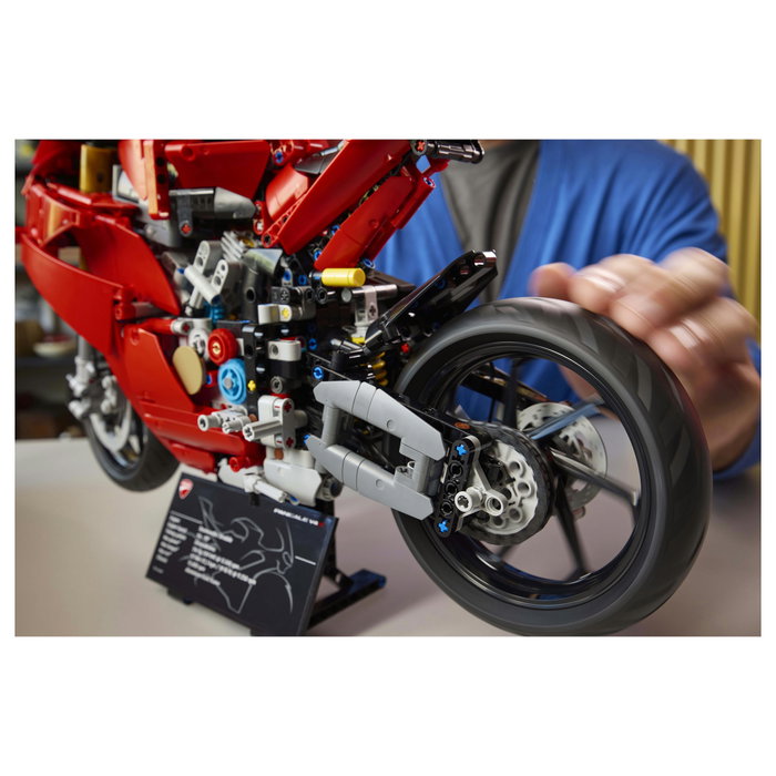 LEGO 42202 Technic Ducati Panigale V4 S Moto de Construcción para Adultos - 1604 Piezas - Modelo Réplica de Motorrad LEGO 42202 Technic Ducati Panigale V4 S Moto de Construcción para Adultos - 1604 Piezas - Modelo Réplica de Motorrad