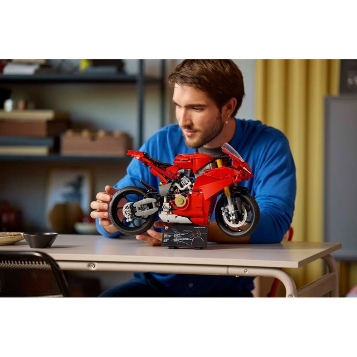 LEGO Technic Ducati Panigale V4 S 42202