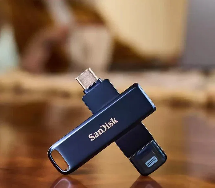 SanDisk iXpand Unidad Flash USB 64 GB USB-C / Lightning 3.2 Gen 1, Azul, Velocidad de Lectura 90 MB/s, Con Protección por Contraseña