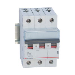 Legrand TX3 Disyuntor en miniatura 32A 3 polos Tipo C