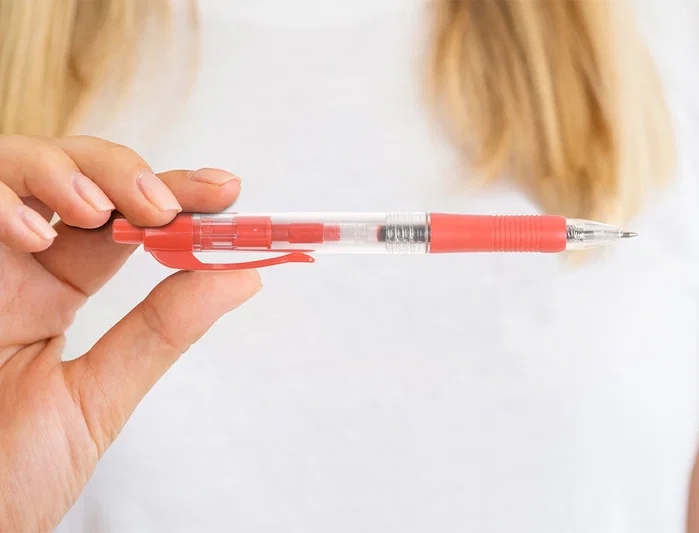 Q-connect Bolígrafo Retráctil Rojo con Tinta de Aceite 0,7 mm