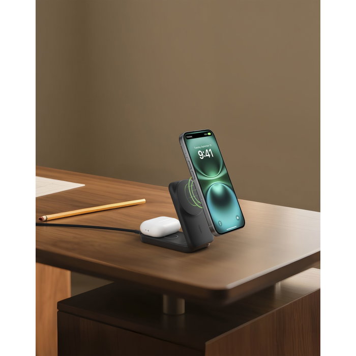 Belkin UltraCharge 25W Qi2 Cargador inalámbrico 2 en 1 WIZ038kqBK Negro