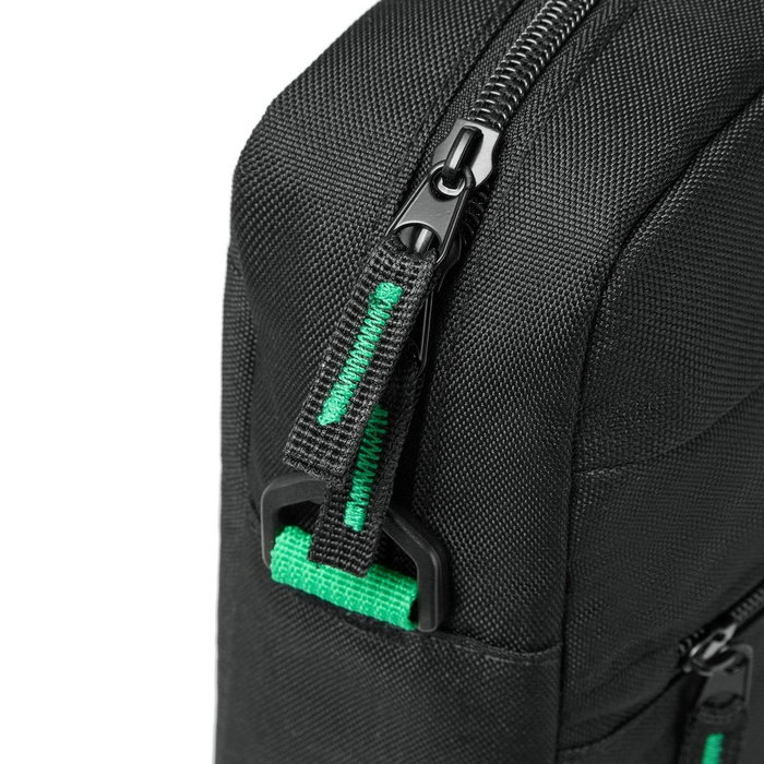 Rivacase Funda Gremio para Portátil 17.3", Poliéster Reciclado RPET, Negro, Asa Acolchada y Tirante, Resistente al Agua Rivacase Funda Gremio para Portátil 17.3", Poliéster Reciclado RPET, Negro, Asa Acolchada y Tirante, Resistente al Agua