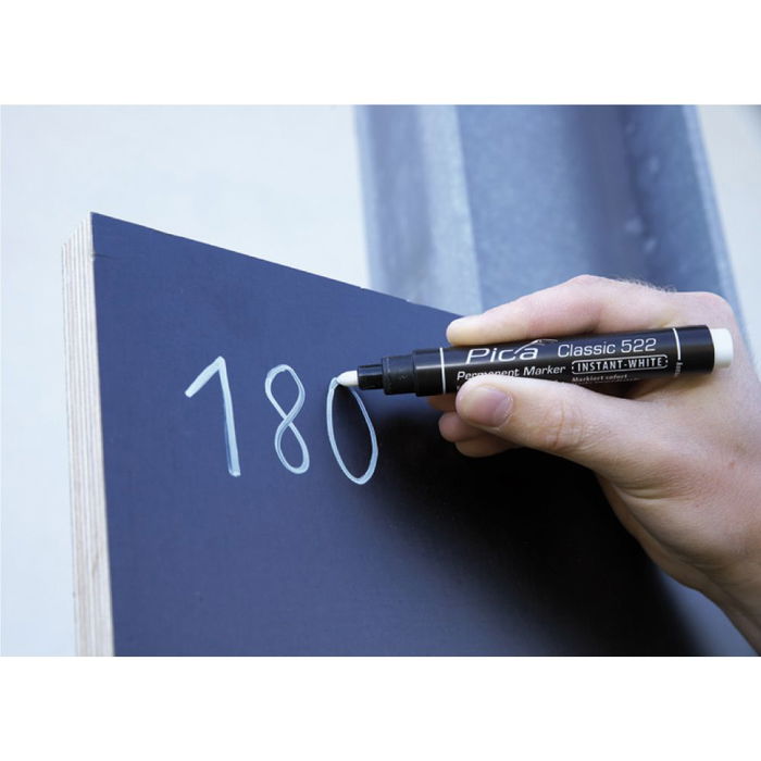 Pica Marcador permanente punta gruesa tipo bala, blanco, para la mayoría de superficies, tinta a prueba de agua y a la intemperie, sin agitar Pica Marcador permanente punta gruesa tipo bala, blanco, para la mayoría de superficies, tinta a prueba de agua y a la intemperie, sin agitar