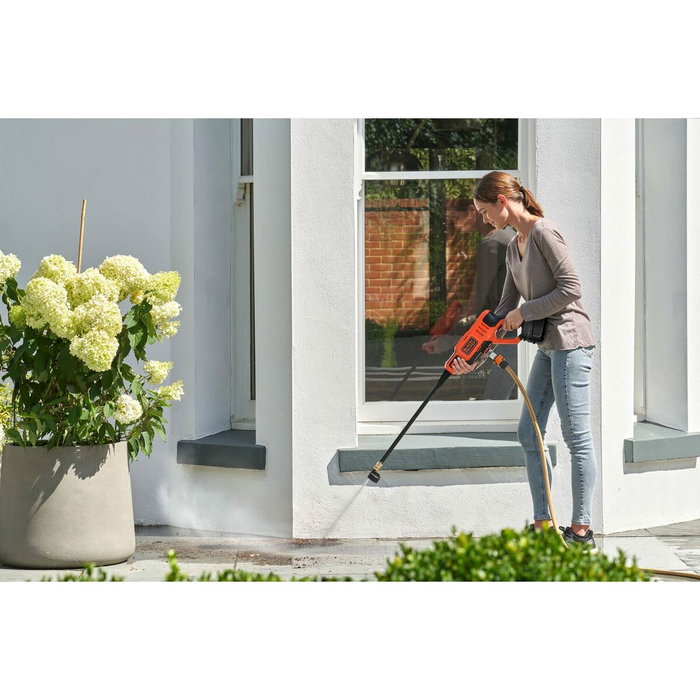 Black + Decker BCPC18B-XJ Hidrolimpiadora inalámbrica de 18 V con 24 bares (Sin batería) Black + Decker BCPC18B-XJ Hidrolimpiadora inalámbrica de 18 V con 24 bares (Sin batería)