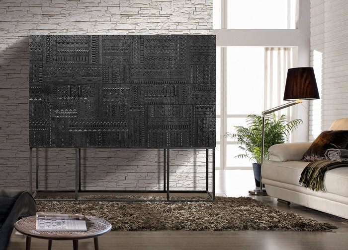 Giner y Colomer Vitrina Madera de Mango con Pata de Hierro Nogal Oscuro 160x180 cm Giner y Colomer Vitrina Madera de Mango con Pata de Hierro Nogal Oscuro 160x180 cm