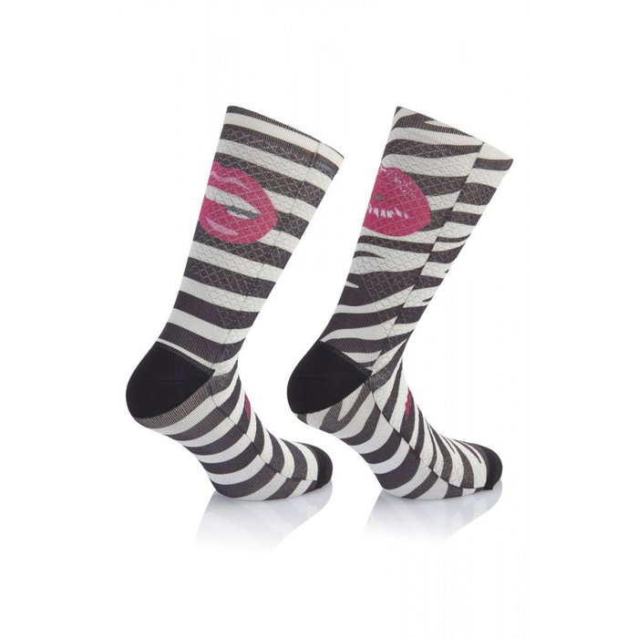 MB Wear Calcetines Fun con Diseños Únicos, Antibacterianos y Ultraligeros 30 gr - Talla S/M MB Wear Calcetines Fun con Diseños Únicos, Antibacterianos y Ultraligeros 30 gr - Talla S/M