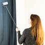 Je cherche une Idee Rodillo Pelusa Telescópico Adhesivo Extensible Hasta 61 cm para Ropa y Mobiliario