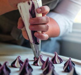 Leone Bolsas Manga Pastelera Desechables Polietileno 70 micras 30x16 cm Caja 100 Unidades