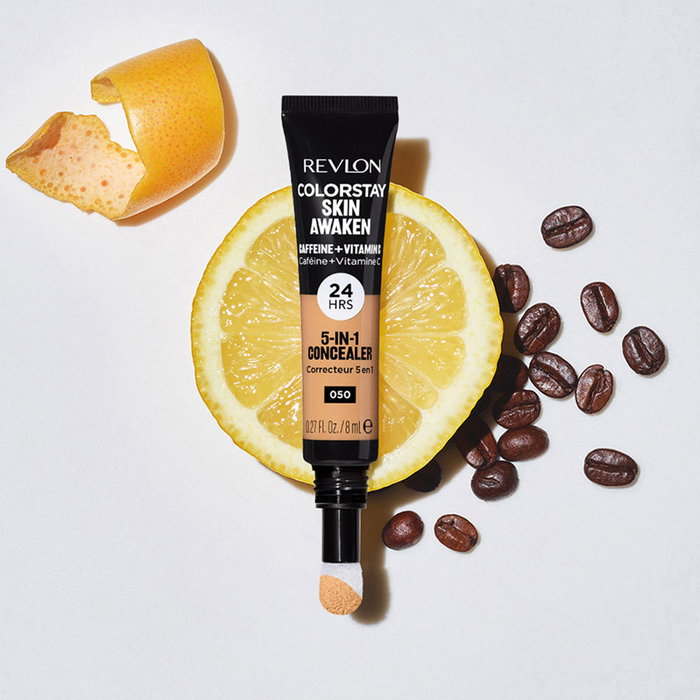 Revlon - Corrector Colorstay Skin Awaken 5 en 1 #050 Medium Deep - 8 ml - Reduce Ojeras, 24h Duración, Acabado Natural