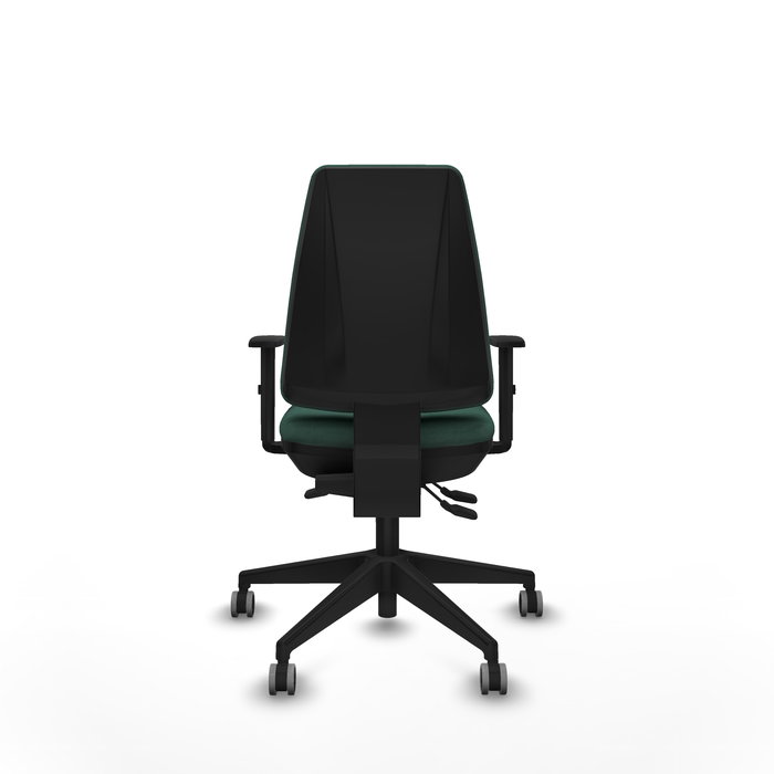 Silla de oficina Elche con mecanismo Asincro tapizada con Tela color Verde botella. Equipada con Base piramidal negra, Brazos 1D y Ruedas 65 mm parqué