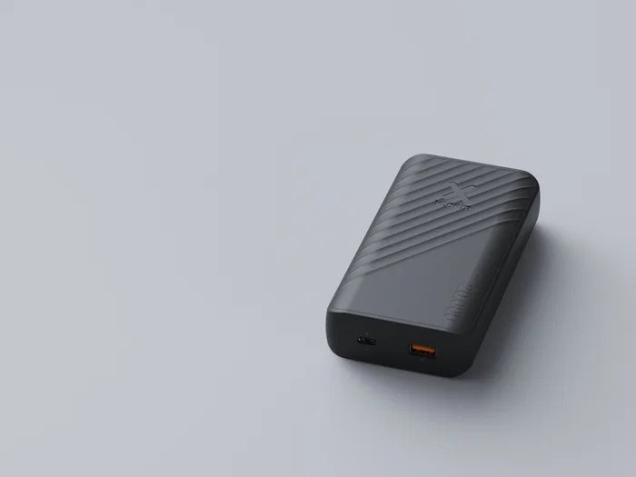 Xtorm Go2 Power Bank 20000mAh 15W Fast Charge USB-C y USB-A Negro Carbón - Batería Portátil Recargable Sostenible