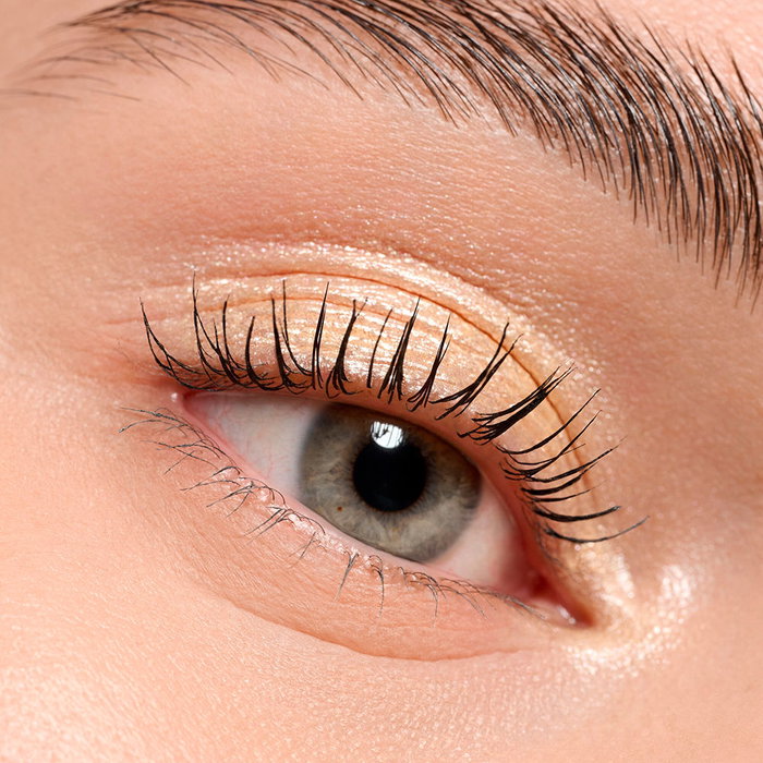 Essence Monocroma Perlado Sombra de Ojos #01-Golden Glow - 2g - Tono Dorado Brillante, Acabado Metálico, Textura Cremosa