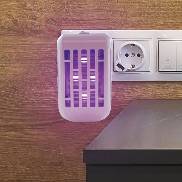 Je cherche une Idee Lámpara LED Anti Insectos y Mosquitos UV, Repelente, Área 16 m², 220-240V, Incluye Caja Regalo