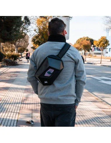 Woxter AC26-009 Mochila LED Loy-Evil Eye 6L Negro con Pantalla LED Personalizable 48x48, Bluetooth, Resistente al Agua