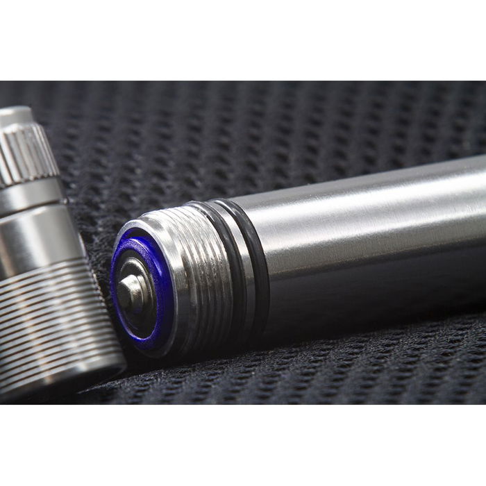 True Micro Linterna Llavero AAA 50 Lúmenes Resistente al Agua Funciona con 1 Batería AAA