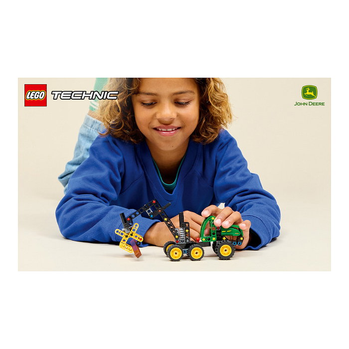 LEGO Technic John Deere 1470H Wheeled Harvester 42218