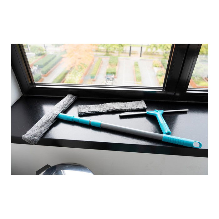 Alpina Set de limpieza para ventanas Mango Extensible 57-130 cm Azul/Negro/Gris con 2 bayetas microfibra y limpia cristales Alpina Set de limpieza para ventanas Mango Extensible 57-130 cm Azul/Negro/Gris con 2 bayetas microfibra y limpia cristales