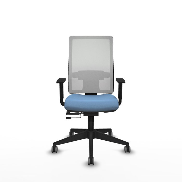 Silla de oficina Horna con mecanismo Sincro/Traslack tapizada con Tela color Azul cielo y malla color Blanco. Equipada con lumbar 1D, Brazos 1D y Ruedas 65 mm parqué