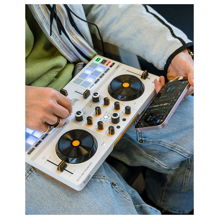 Hercules DJControl Mix Ultra Hercules DJControl Mix Ultra