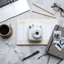 Cámara Digital Instantánea Fujifilm Instax Mini 11/ Tamaño Foto 62 x 46mm/ Blanco Hielo