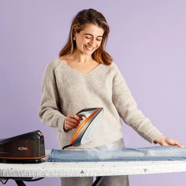 Solac CPB6110 Optima Center 3010 Centro de Planchado 3000W 1.5L 7 Bar Vapor 400g/min Smart ECO, Suela Cerámica - Negro, Naranja, Plata