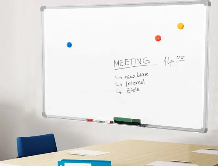 Q-connect Pizarra Blanca Lacada Magnética con Marco de Aluminio 90x60 cm