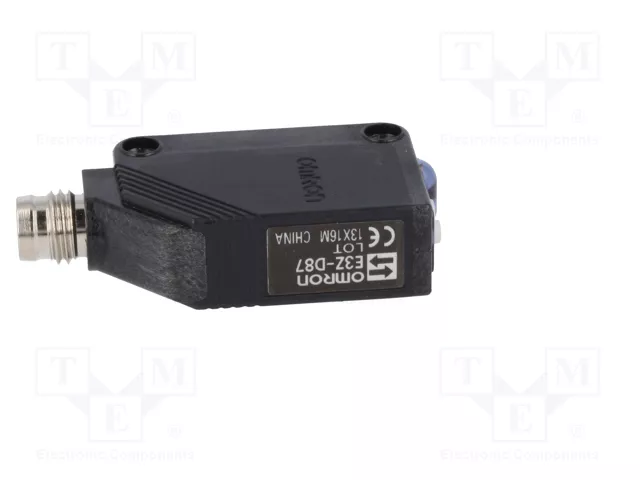 OMRON E3Z-D87 Sensor Fotoeléctrico PNP 0-1m